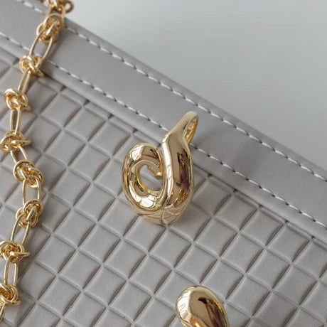 Conjunto MARGE - Brinco + Anel Banhado a Ouro 18K