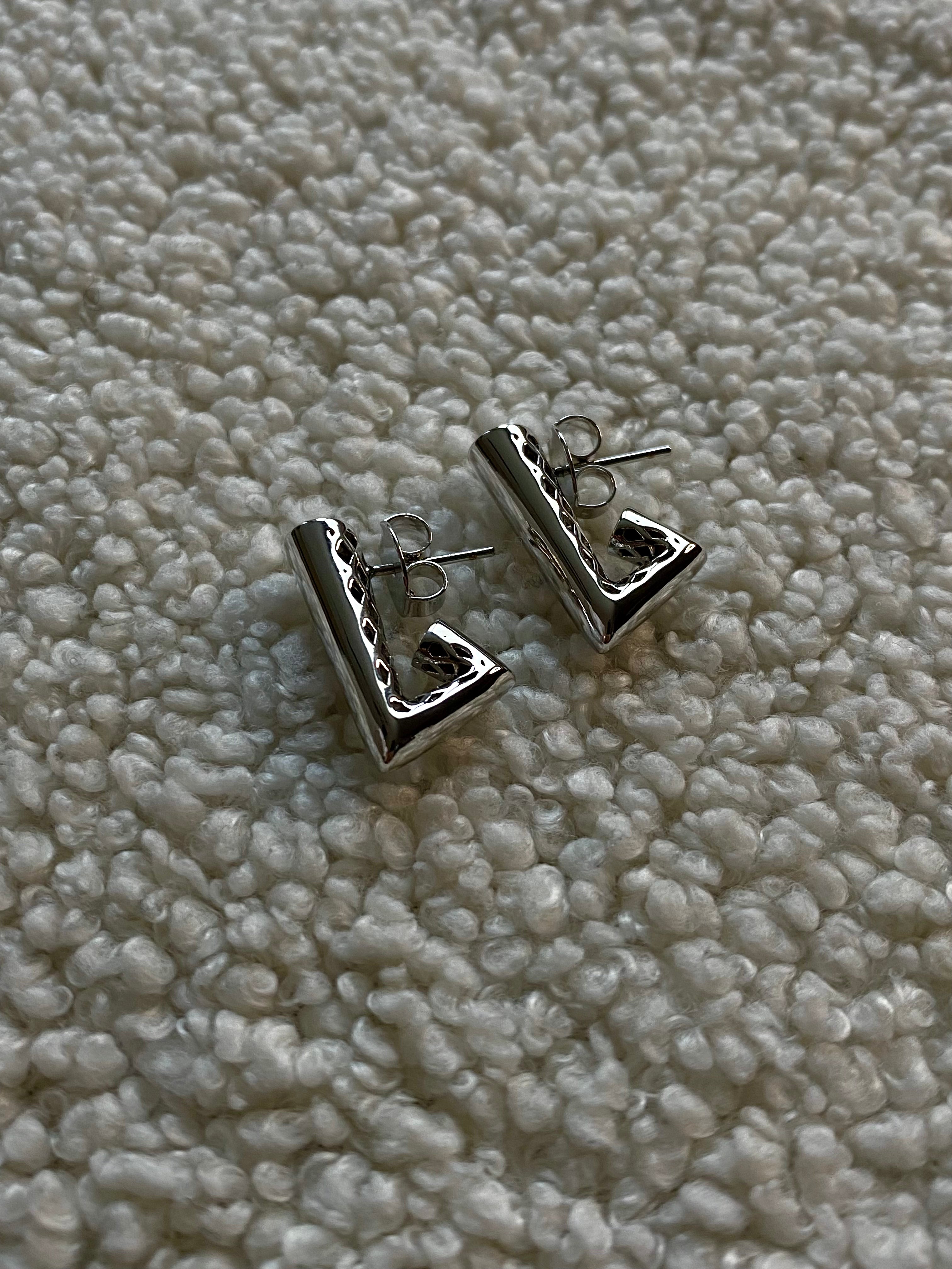 Brinco Argola Reta Freya - M