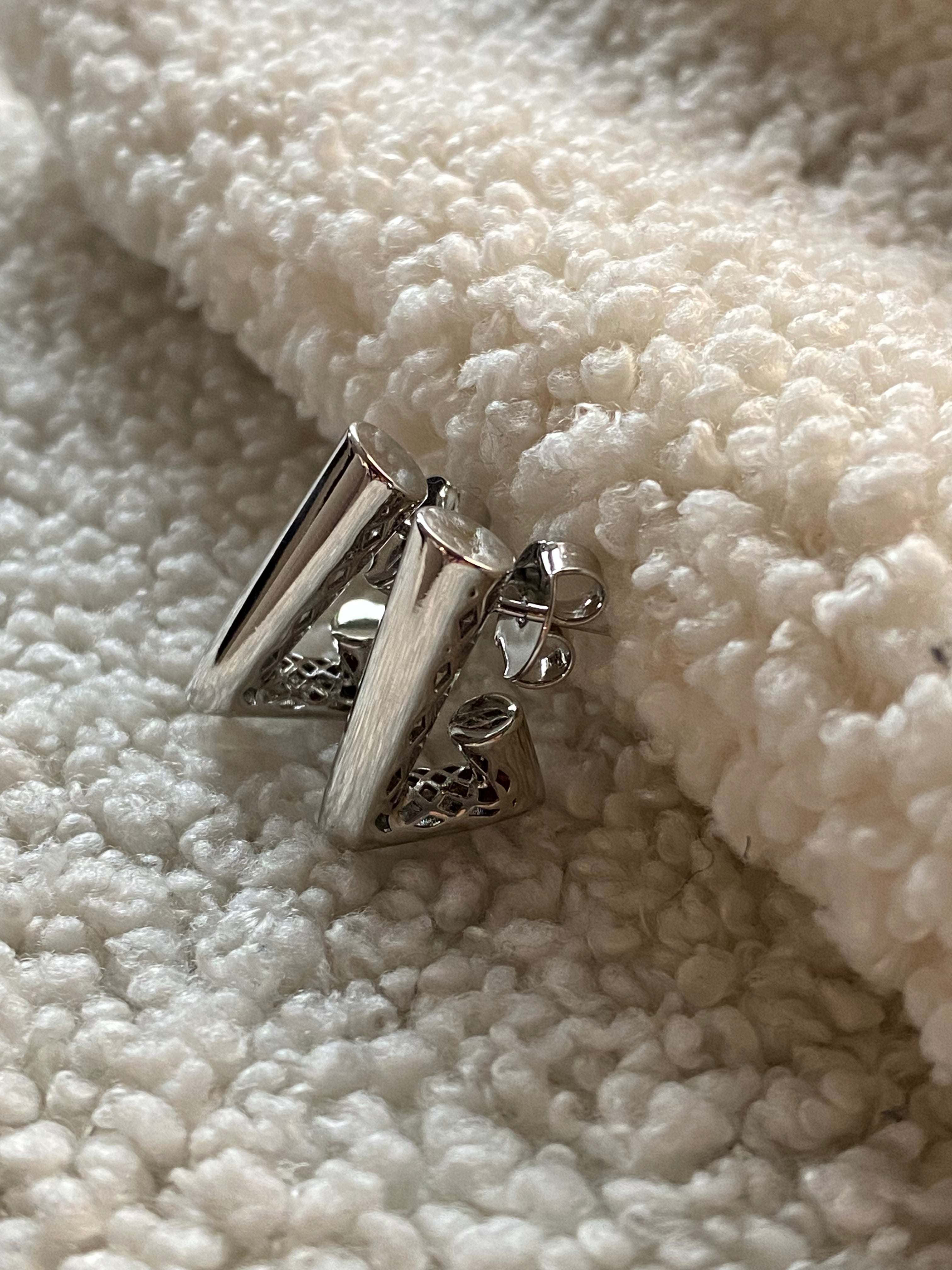 Brinco Argola Reta Freya - M